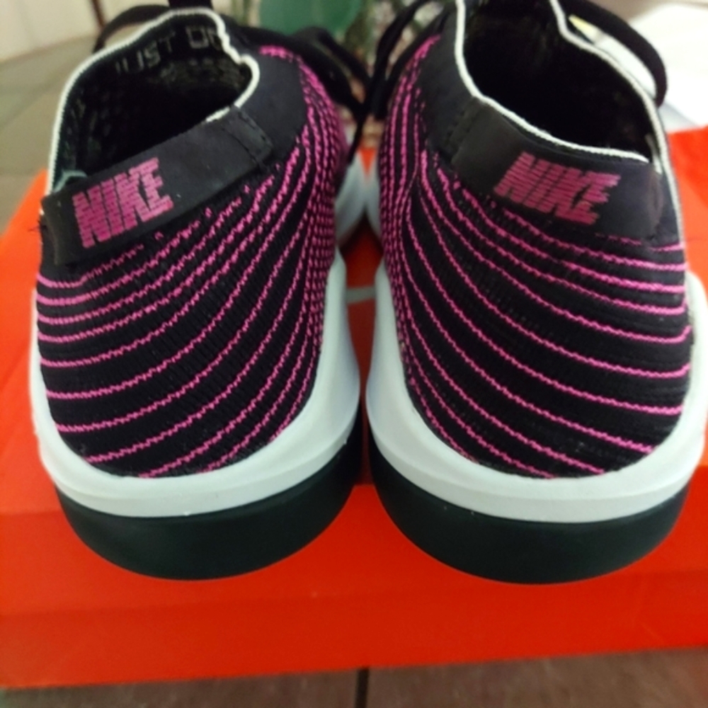 ✅️SOLD✅️NIKE Zoom, 8.5 - Picture 10 of 13